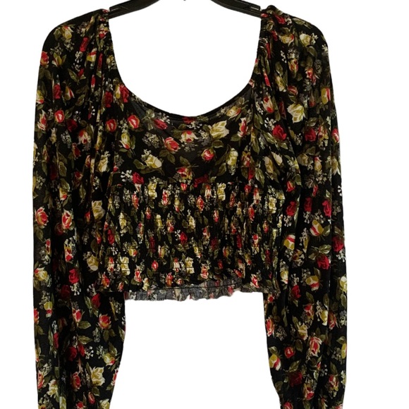 DISCONTINUED Urban Outfitters Rose Ribbed Long-Sleeve Crop Top - Picture 3 of 5